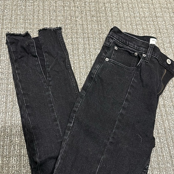 Abercrombie jeans - Picture 2 of 2
